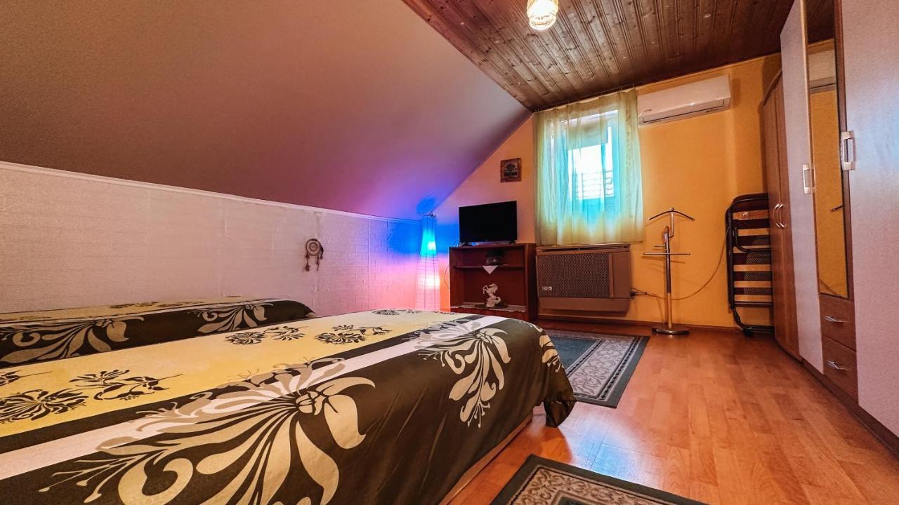 Napfeny Vendeghaz Hotell Győr Exteriör bild